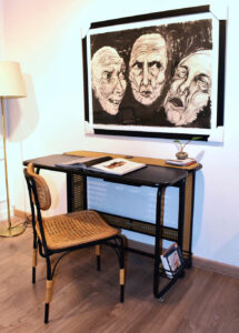 Meja Kerja Cantik ini Bisa Dilipat dan Sangat Ringkas