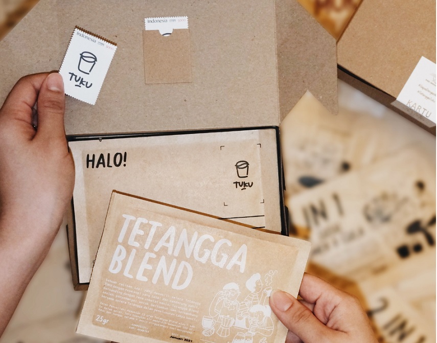 Seru Abis! Saling Kirim Pesan Pakai Kartu Pos Spesial