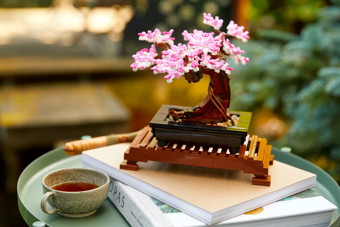 Pohon Bonsai Dari Lego Ini Unik Sekali Lho!