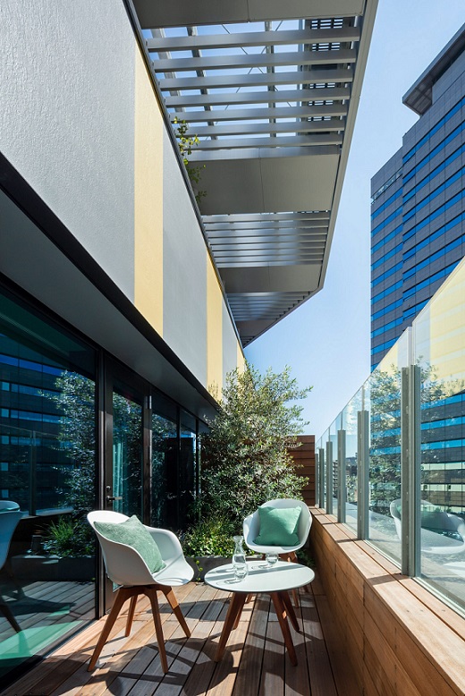 Menarik! Hotel Penuh Warna di Tengah Kota - CASA Indonesia