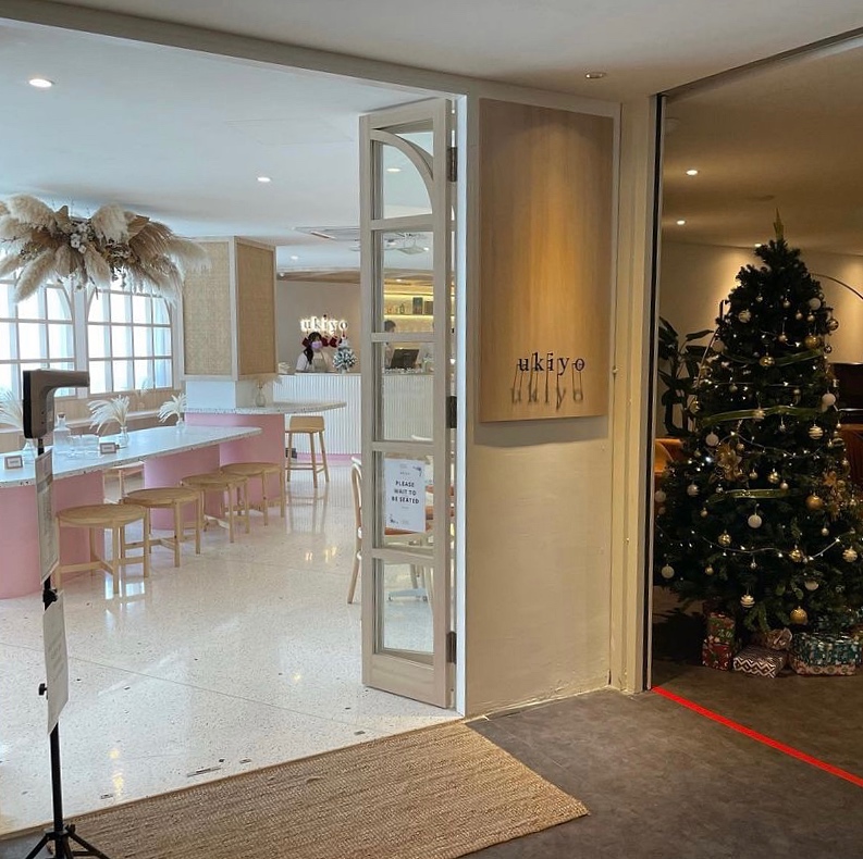 Intip Kafe Kekinian Serba Pink di Johor Bahru CASA Indonesia