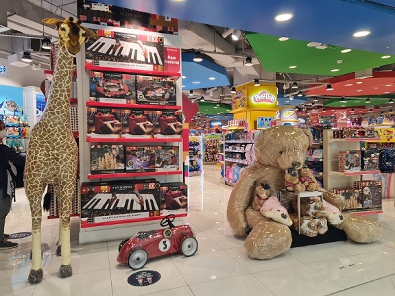 FAO Schwarz dan Discovery Mindblown CASA Indonesia