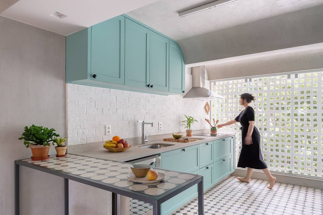 8 Desain Ruangan Warna Biru yang Bikin Hilang Stres