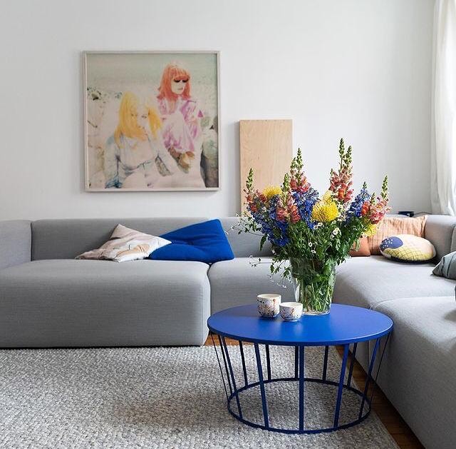 8 Desain Ruangan Warna Biru yang Bikin Hilang Stres