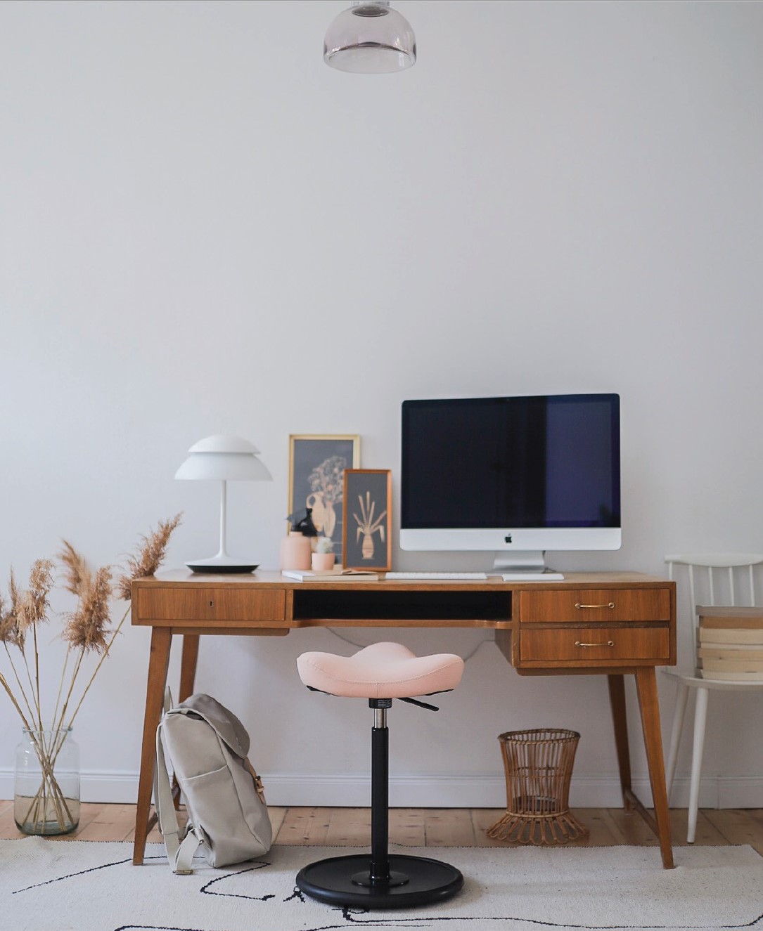 WFH Lebih Seru dan Dinamis dengan Kursi Ini!