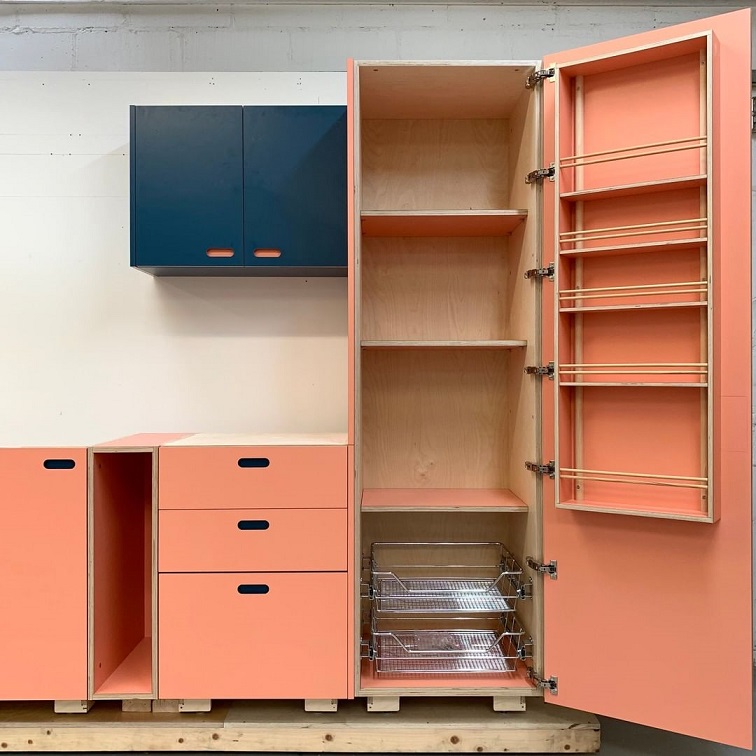 Raknya Banyak Lemari Dinding Yang Wajib Anda Miliki / Pluck Kitchen 7