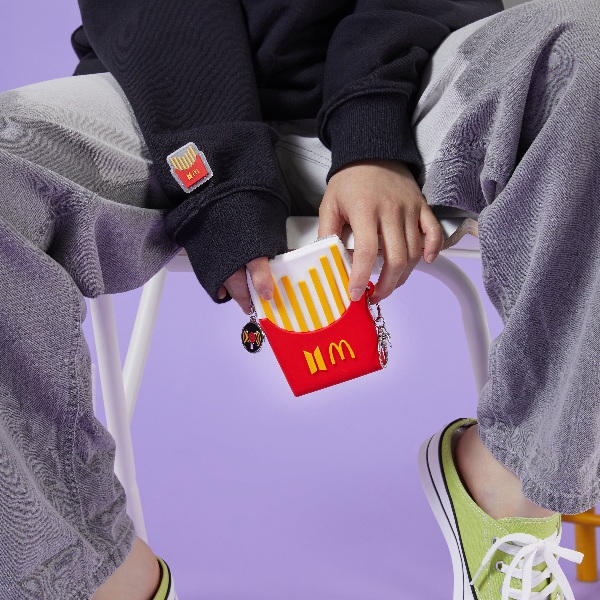 Ada 3 Versi Loh Merchandise BTS Meal Army Wajib Punya 4