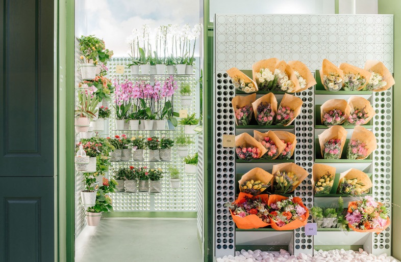 Seperti di Mimpi, Toko Bunga Ini Punya Atap Langit CASA Indonesia
