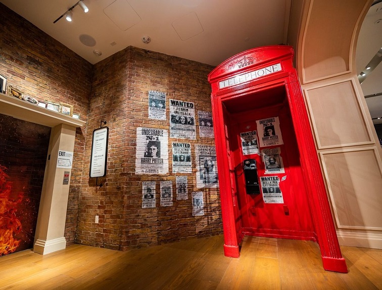 Semua Barang Kesukaan Fans Harry Potter Ada di Toko Ini / Harry Potter New York 4