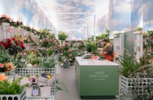 Seperti di Mimpi, Toko Bunga Ini Punya Atap Langit