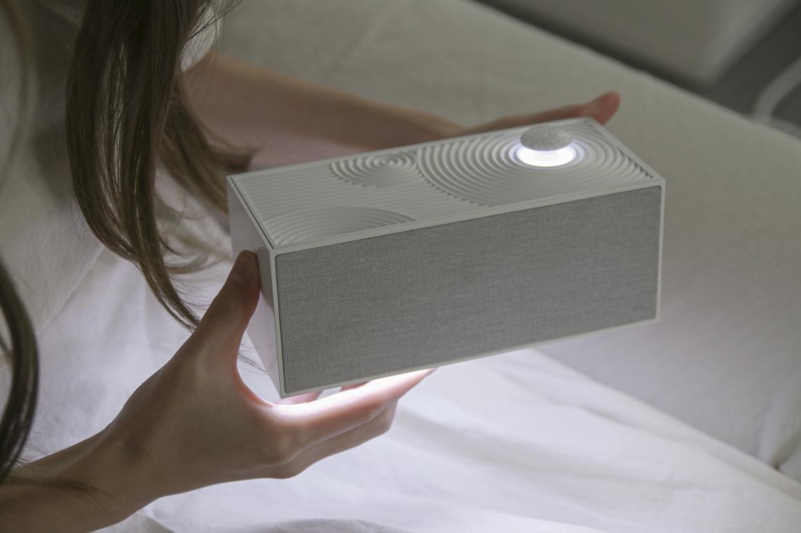 Speaker dengan Desain Alami yang Menenangkan CASA Indonesia