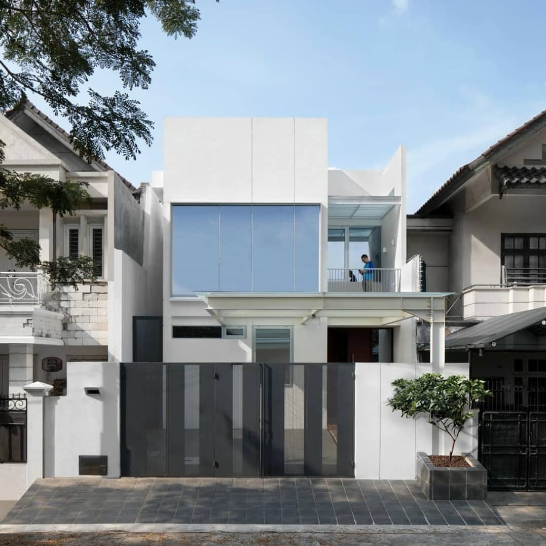 Ini Kelebihan & Kekurangan Kanopi Kaca Tempered, Sepadankah?