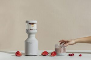 Bikin Smoothies Sehat Pakai Blender Gemas Ini!