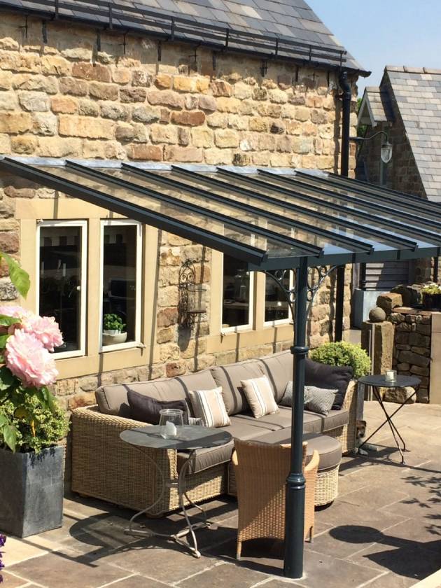 Kanopi kaca tempered