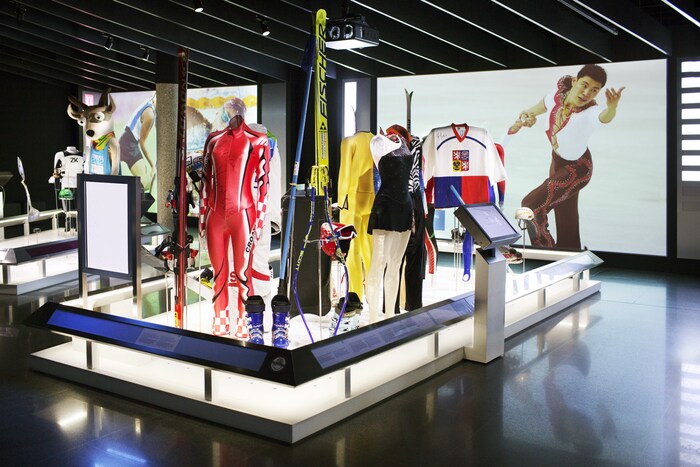 Raket Greysia Polii Apriyani Rahayu Masuk Museum Olimpiade 4