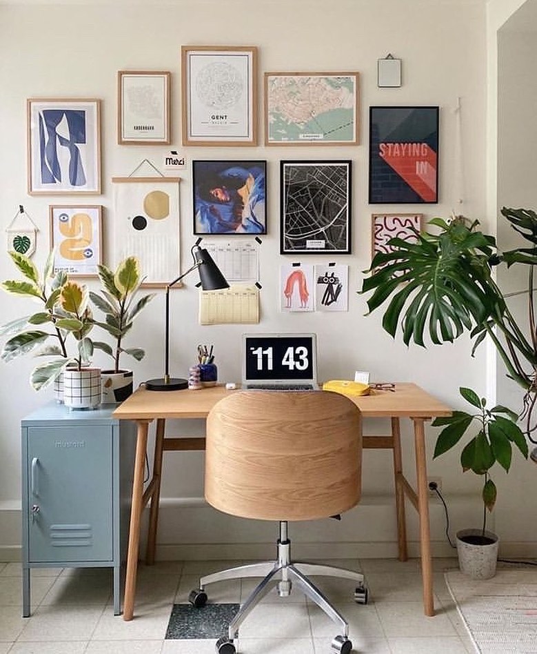 8 Tips Atasi Burnout Saat WFH + Inspirasi Desain Ruang Kerja