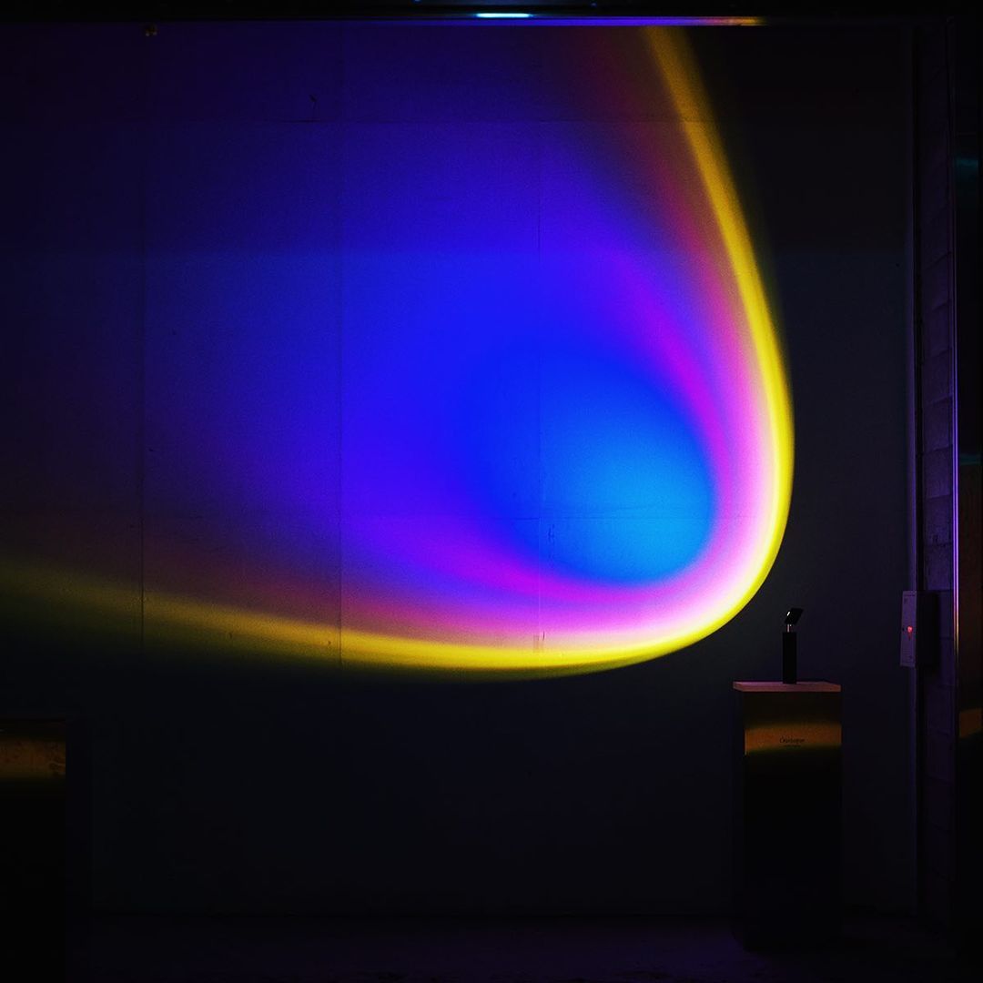 Didatangi GDragon Bigbang, Kerennya Pameran Sunset Lamp 9