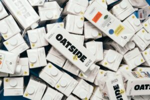 5 Makanan Enak Buatan Lokal dengan Desain Kemasan yang Kece