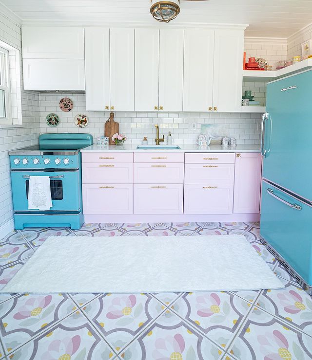 inspirasi dapur warna pink