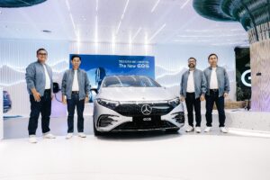 Mercedes-Benz Luncurkan Mobil Listrik Super Mewah & Elegan