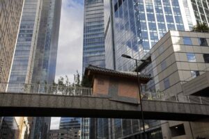 Ini yang Dimaksud Karya Instalasi, Beserta Ciri & Contohnya!