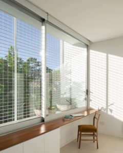 7 Tips Memaksimalkan Natural Light Di Rumah, Terang & Hemat!