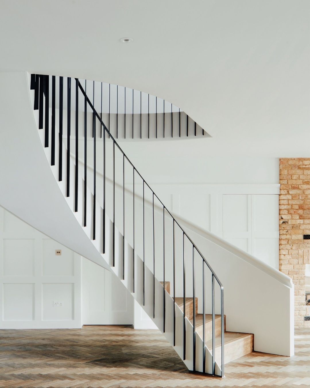 7 Model Railing Tangga Minimalis untuk Hunian Anda!