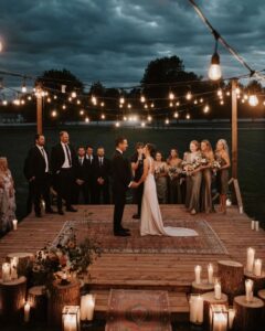 Tips Dekorasi Wedding Outdoor Tema Rustic Yang Lagi Tren!