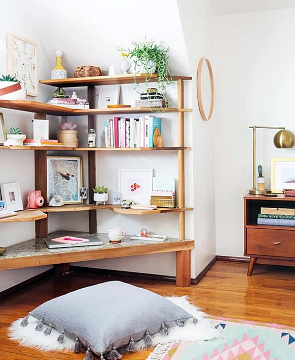 7 Inspirasi Ruang Kerja dengan Meja Lesehan