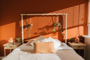 8 Tips Mengaplikasikan Warna Terracotta Ke Dalam Rumah