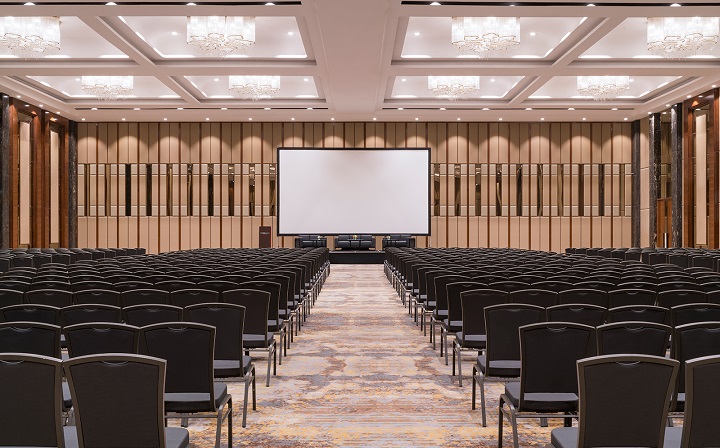 4 Keseruan Saat Menginap di Swissotel PIK Avenue alacasa