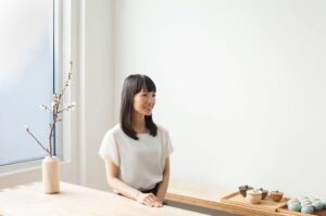 9 Fakta Unik tentang KonMari / Marie Kondo. Siapa Dia?