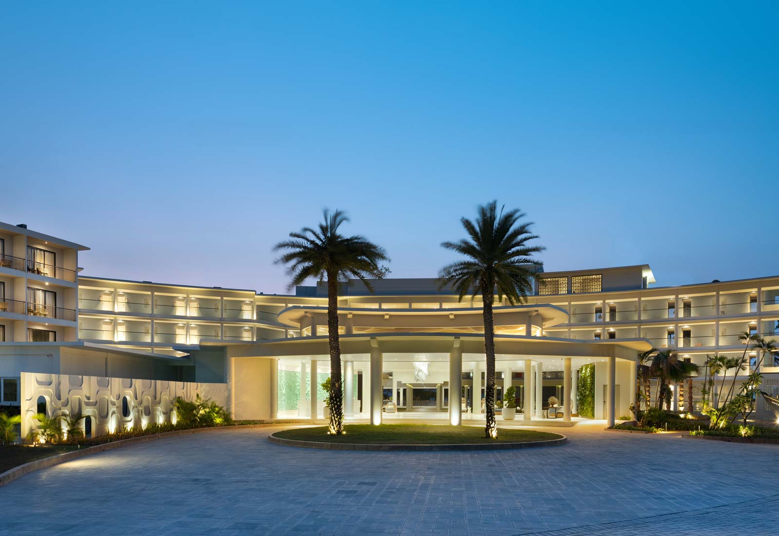 Staycation 3 Jam dari Jakarta, Serasa Bali!