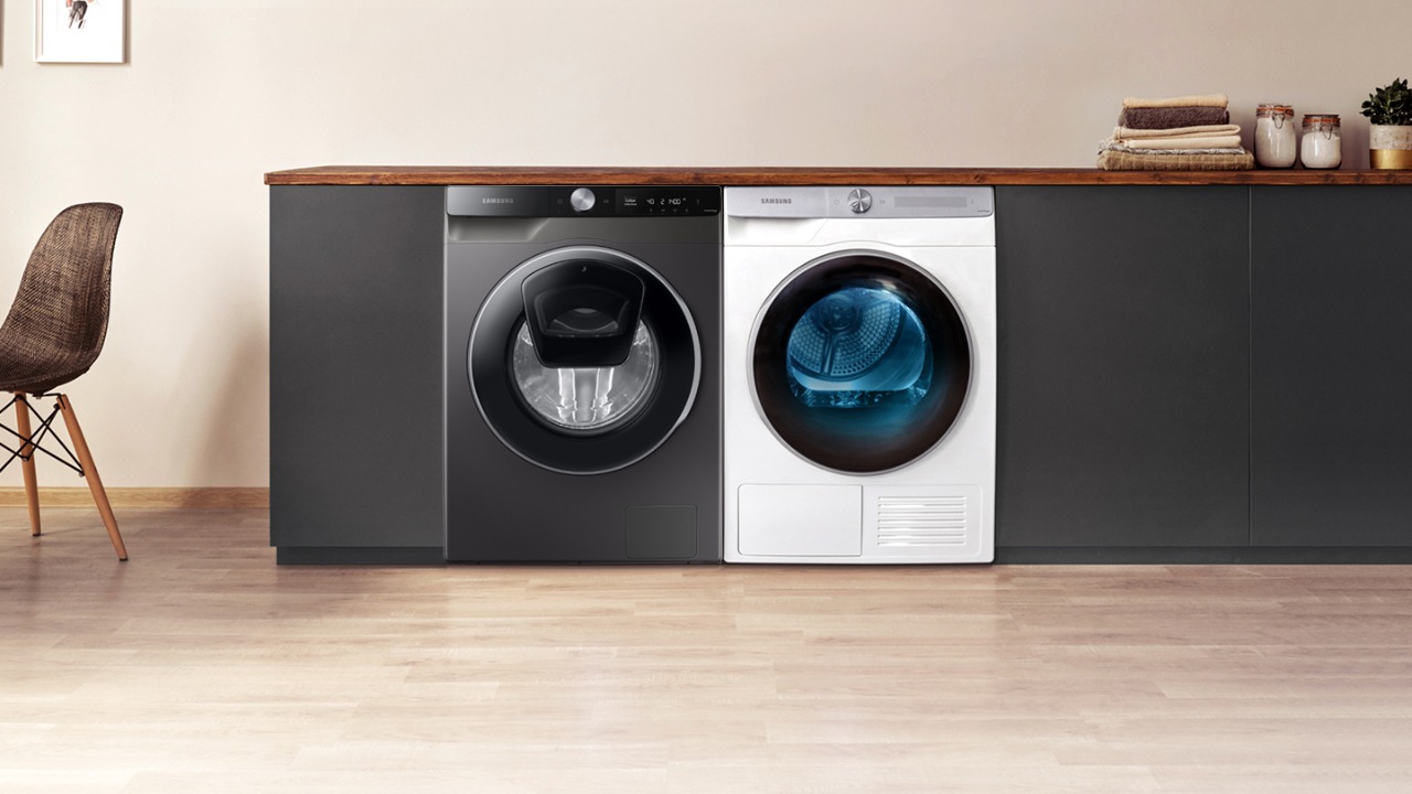 Dian Sastro Suka Mesin Cuci dan AirDresser Canggih Ini!