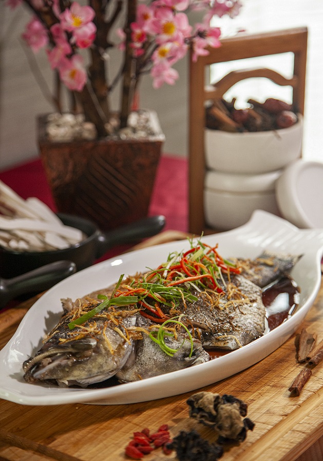 Rayakan Imlek dengan The Ritz-Carlton Jakarta, Mega Kuningan