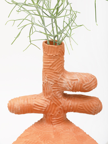 Wow! Furnitur Keramik Ini Seperti Melambaikan Tangannya