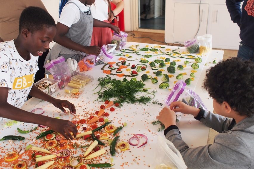 Dapur Serba Guna dengan Desain yang Welcoming