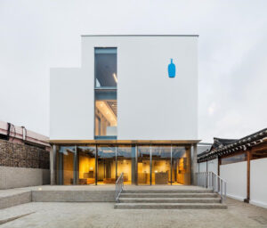 Blue Bottle Coffee Korea Hadir Dalam Bangunan Minimalis
