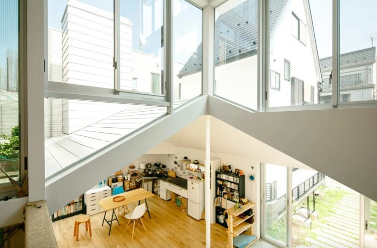 Rumah Di Jepang Ini Dirancang Hampir Tanpa Sekat