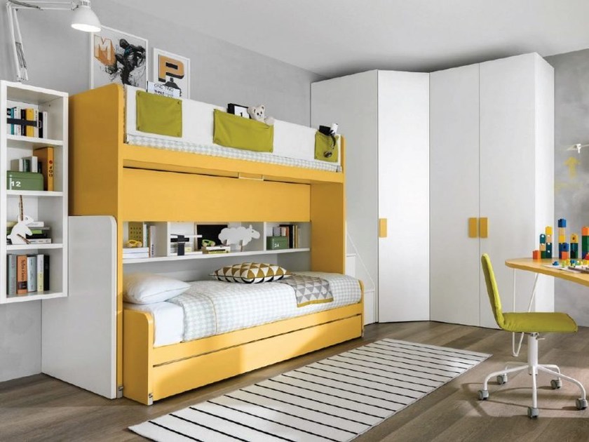 Kamar Tidur Anak Perempuan dengan nuansa kayu