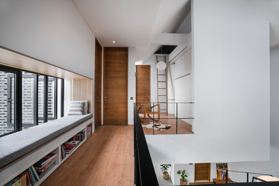 AT 3/56 House oleh eRe Studio / Yudi D. Hertanto