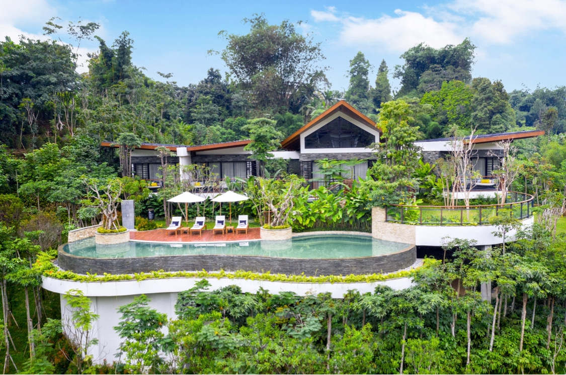 Baru Vila Indah di Pullman Ciawi Vimala Hills Resort CASA Indonesia 7