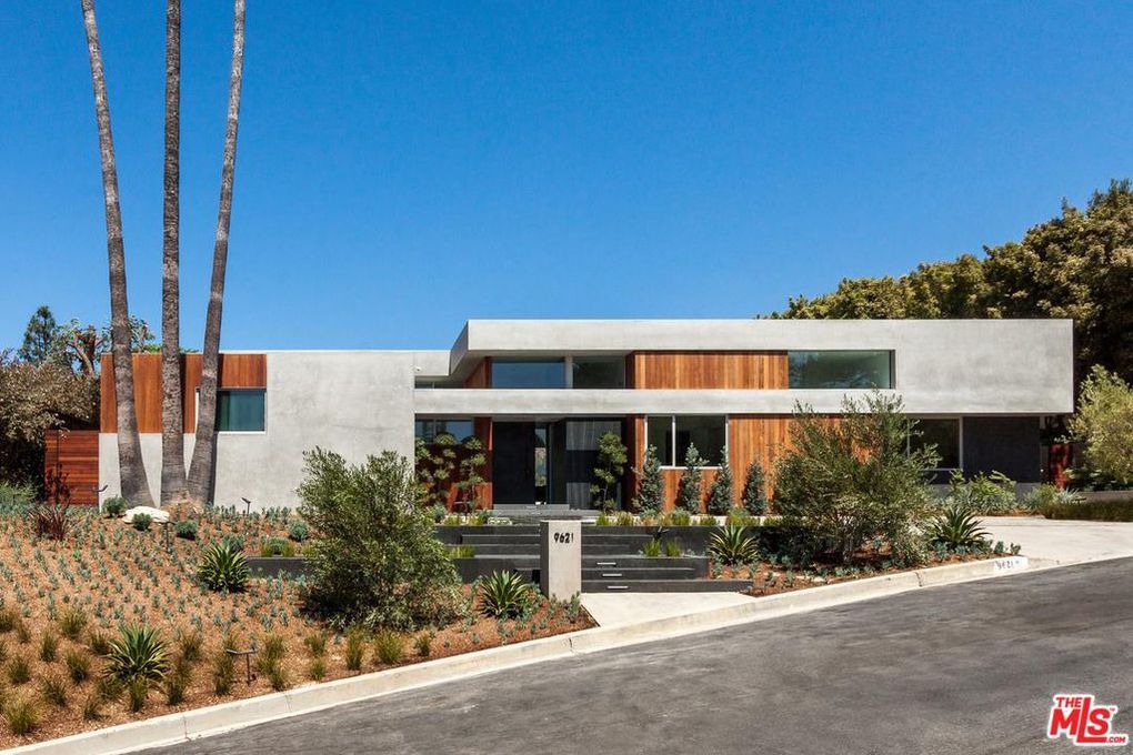 Tiru Desain Rumah Selebriti Dunia Menurut Zodiak Anda