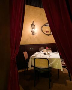 Christmas Eve di 5 Resto Bernuansa French Hingga Artisan