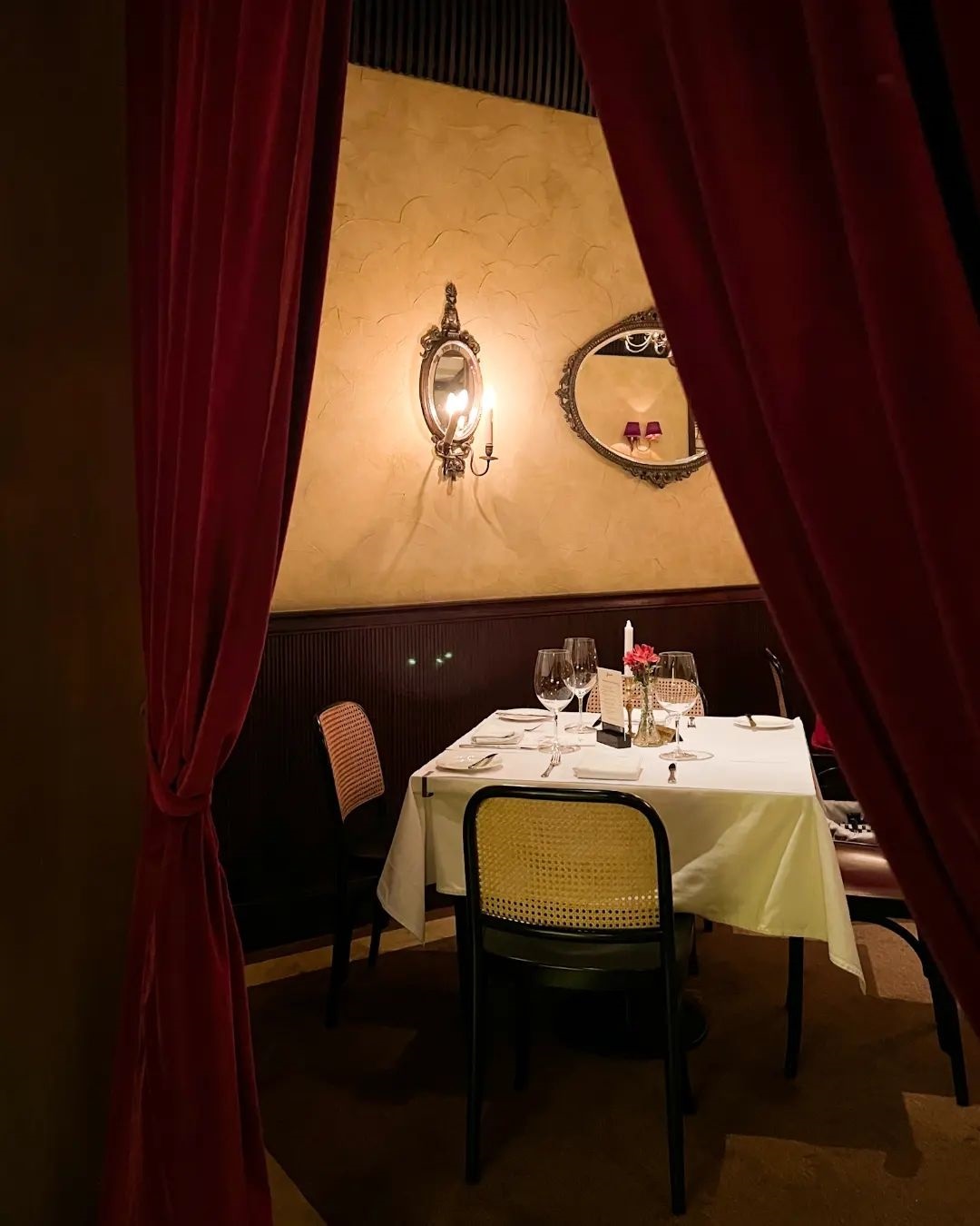 Christmas Eve di 5 Resto Bernuansa French Hingga Artisan