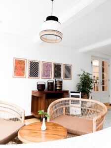 Bangunan Umur 50 Tahun Ini Disulap Jadi Cafe Cantik