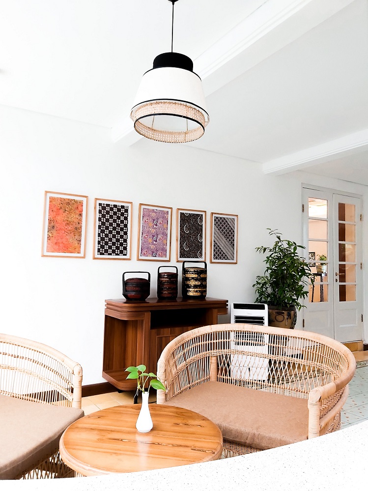 Bangunan Umur 50 Tahun Ini Disulap Jadi Cafe Cantik