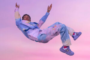 Jaden Smith dan New Balance Hadirkan Sepatu Unik