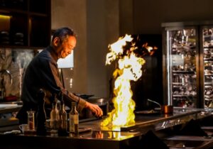 Hanya di sini, Teppanyaki Autentic Langsung dari Chef Jepang