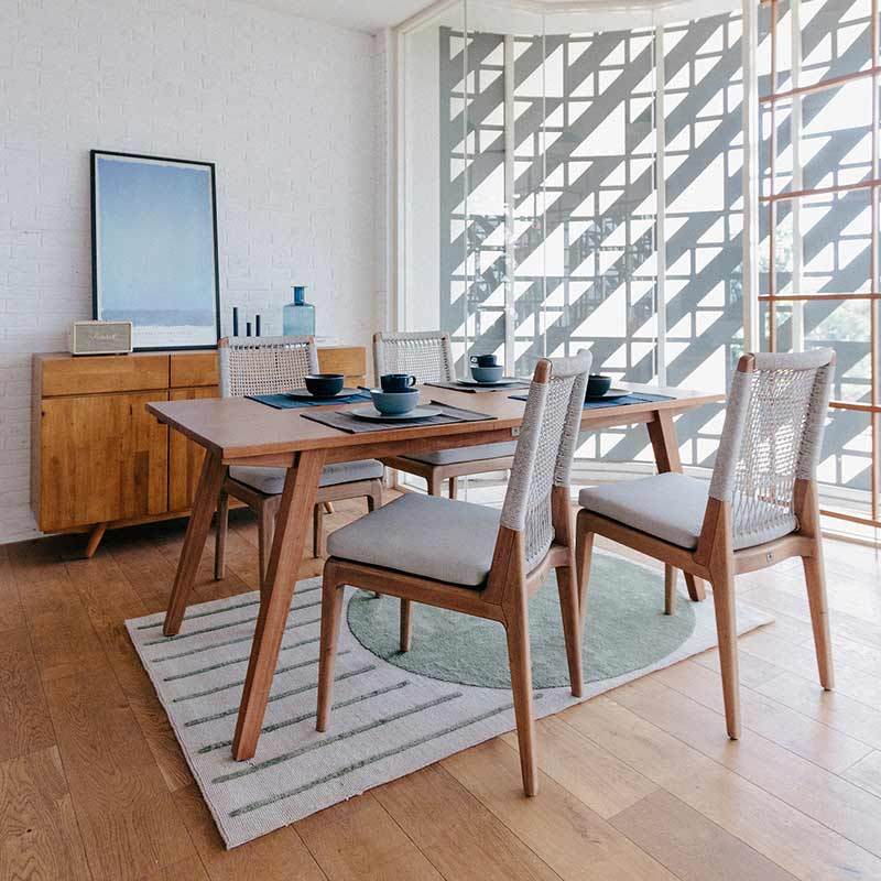 7 Kursi Makan Minimalis yang Cocok untuk Rumah Kecil